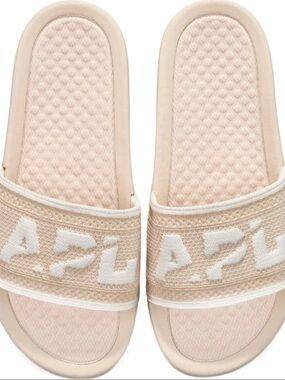 APL Big Logo Techloom Slide/ Free People